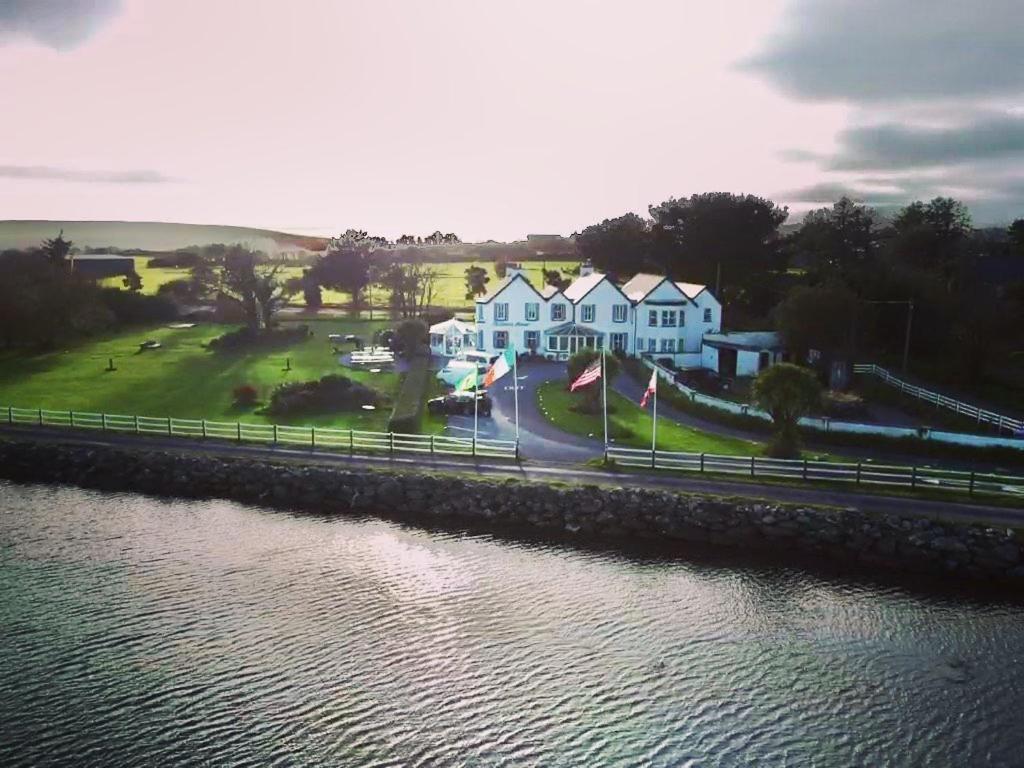Milltown House Dingle Hotell Eksteriør bilde